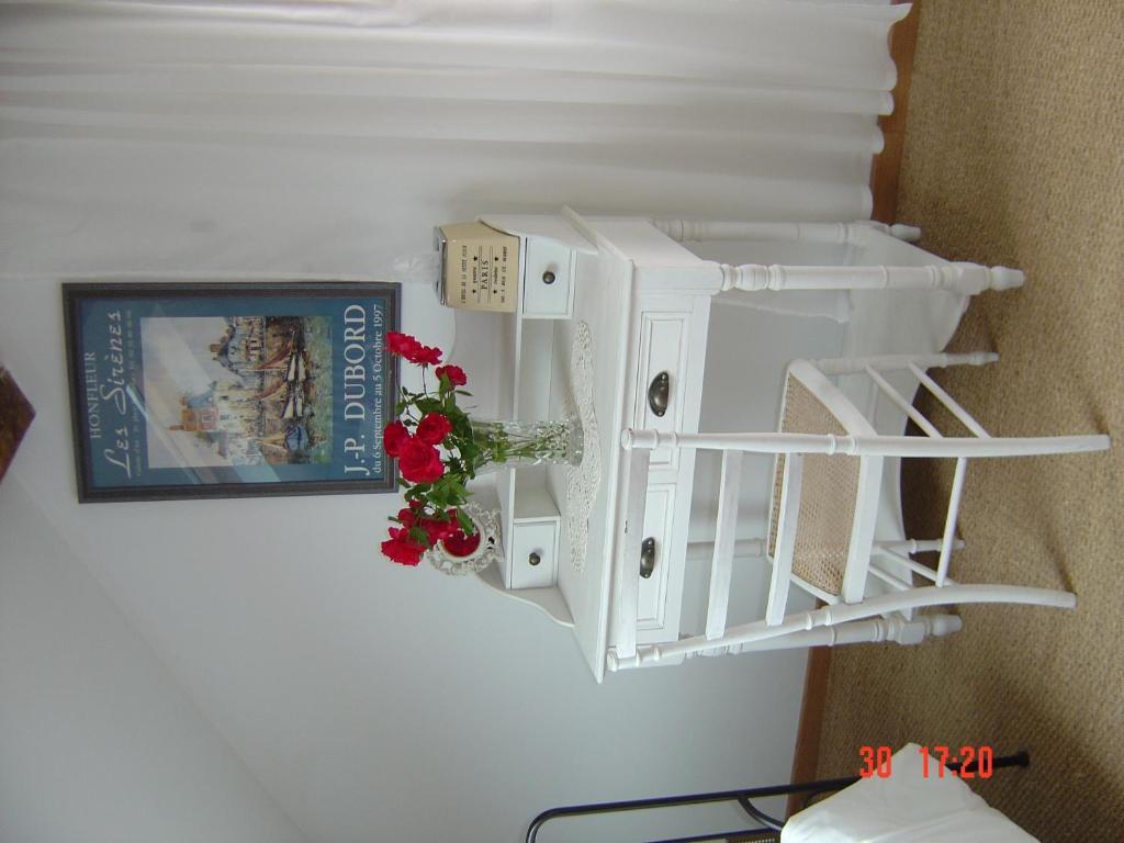 Aux Quatre Saisons Axat Bed and Breakfast Rum bild